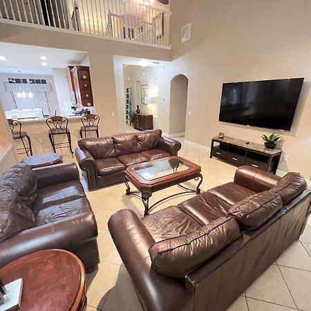 Mickeys Escape - Magical Lakeview 7Br - 4 Master Suites Pool & Hot Tub Bbq Home Theater And 2 Miles Disney! Orlando Ngoại thất bức ảnh