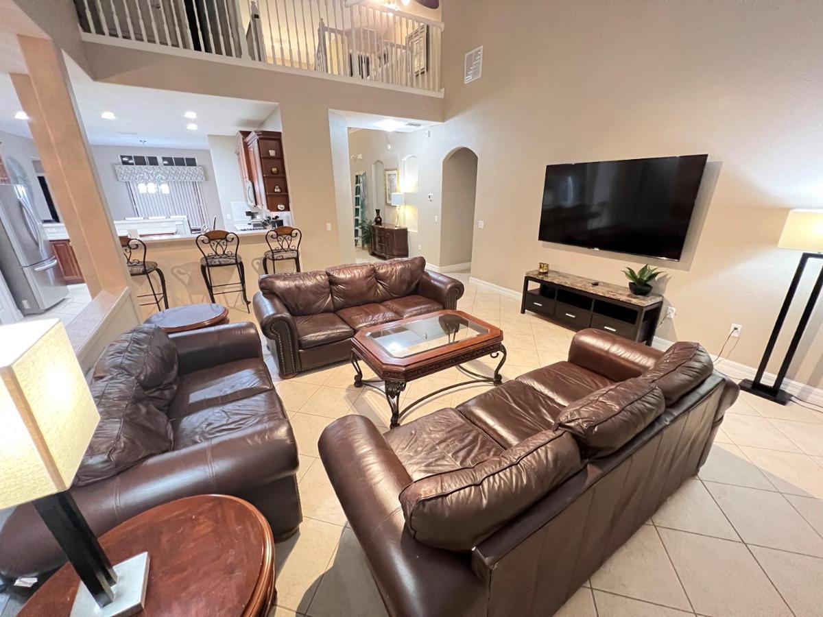 Mickeys Escape - Magical Lakeview 7Br - 4 Master Suites Pool & Hot Tub Bbq Home Theater And 2 Miles Disney! Orlando Ngoại thất bức ảnh